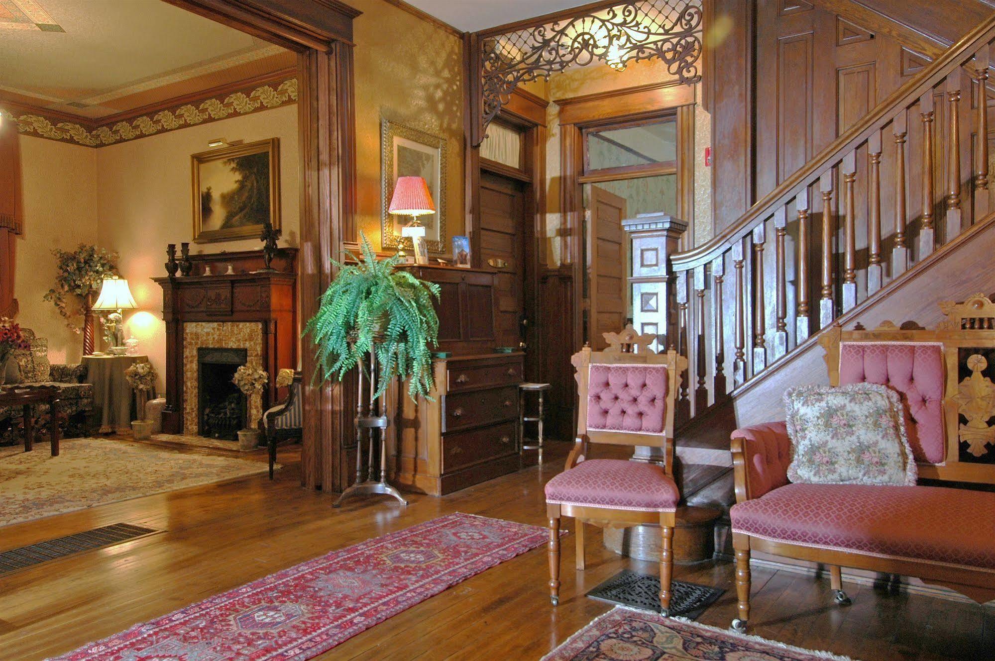 The 1899 Wright Inn & Carriage House Asheville Extérieur photo